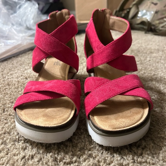 Corky’s Fuchsia/Pink  Sandals - Picture 1 of 5